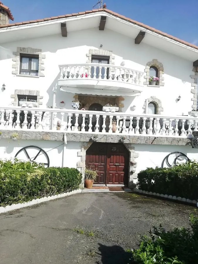 Farm stay Agroturismo Pagoederraga Orio